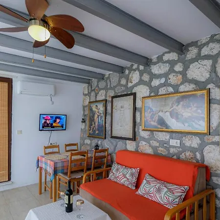Ξενοδοχείο με διαμερίσματα Teras Butik Karaburun (Izmir)
