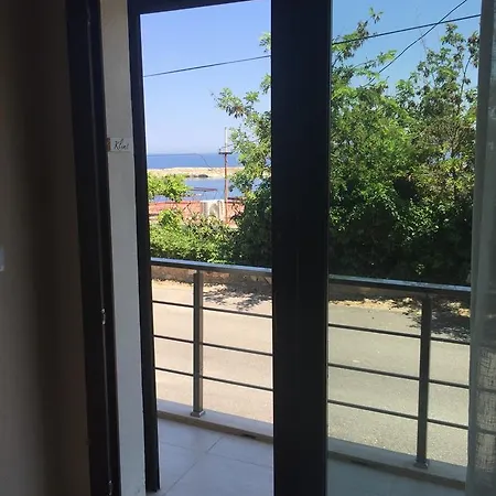 Teras Butik Ξενοδοχείο με διαμερίσματα