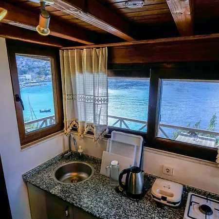 Teras Butik Karaburun